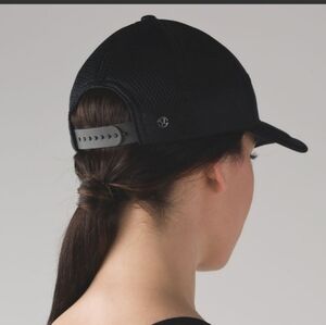Lululemon Dash & Splash CapBlack - S